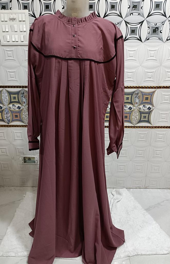 Fuschia Pink Abaya With Black Piping And Plated Sleeves image