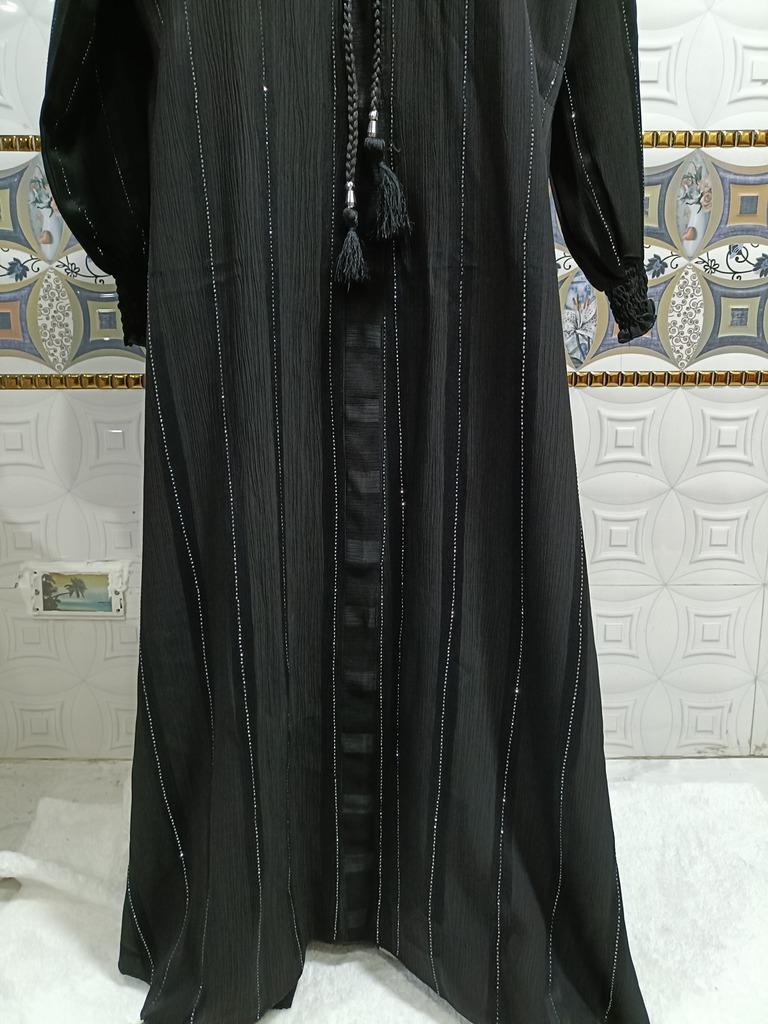 Black Abaya With Elastic Sleeves And Light Moti Lines image