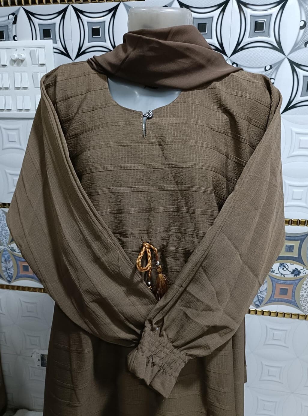 Dirt Brown Ruksar Chun Abaya With Chunnat Sleeves image