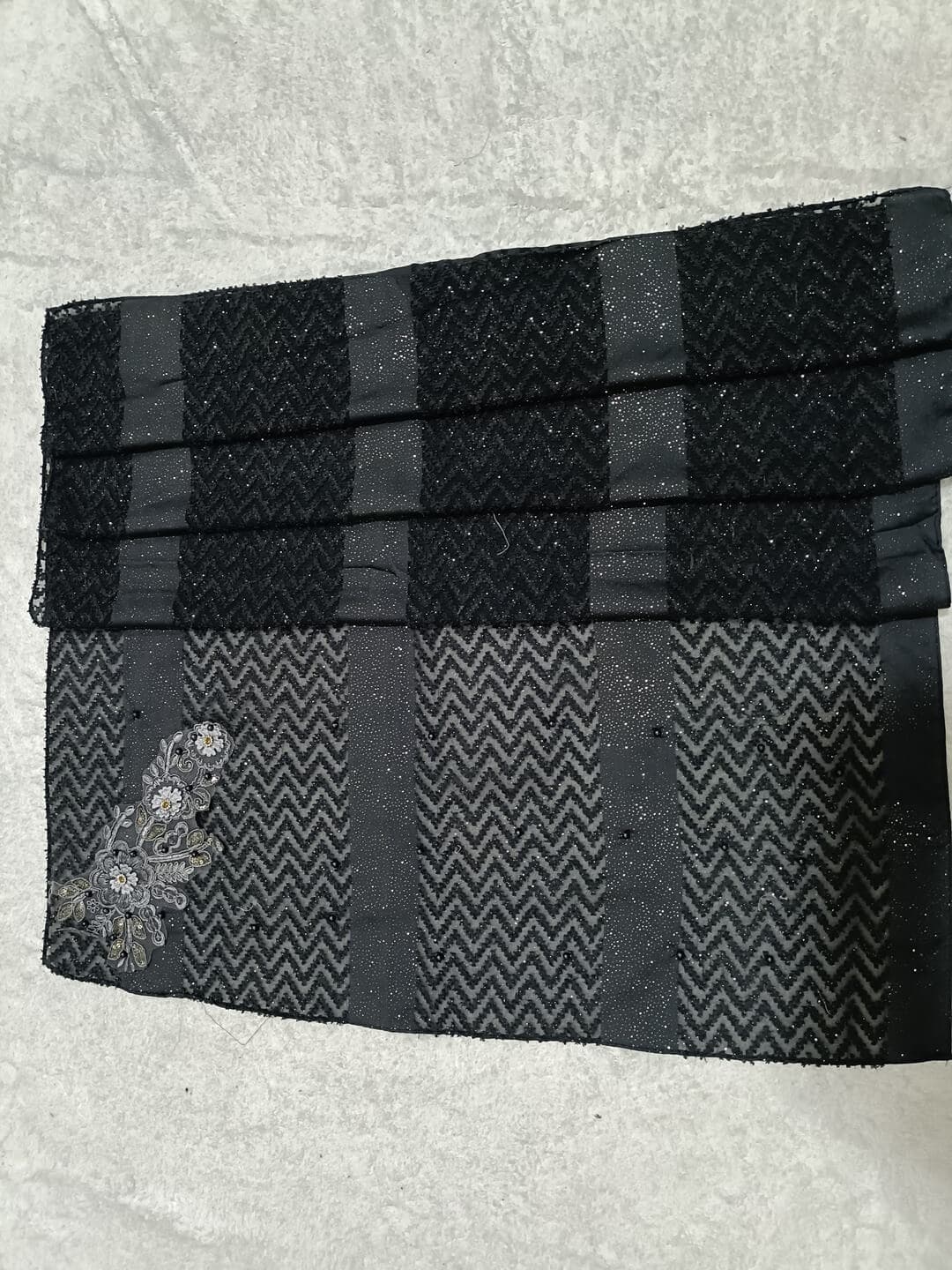 Dark Gray Boota Design Hijab With Light Fur thumbnail 2