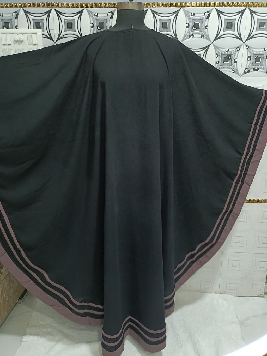 Black Farasha Kaftan Abaya With Purple Strips image