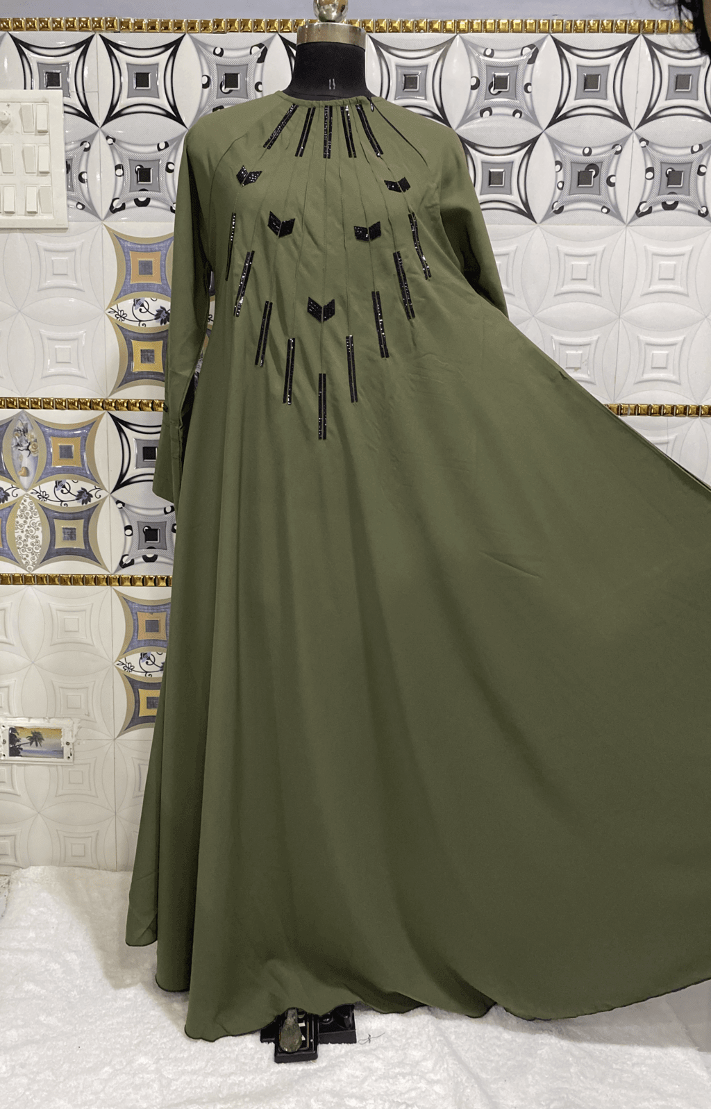 Sheet Style Pickle Green Umbrella Abaya With Neck Chain image