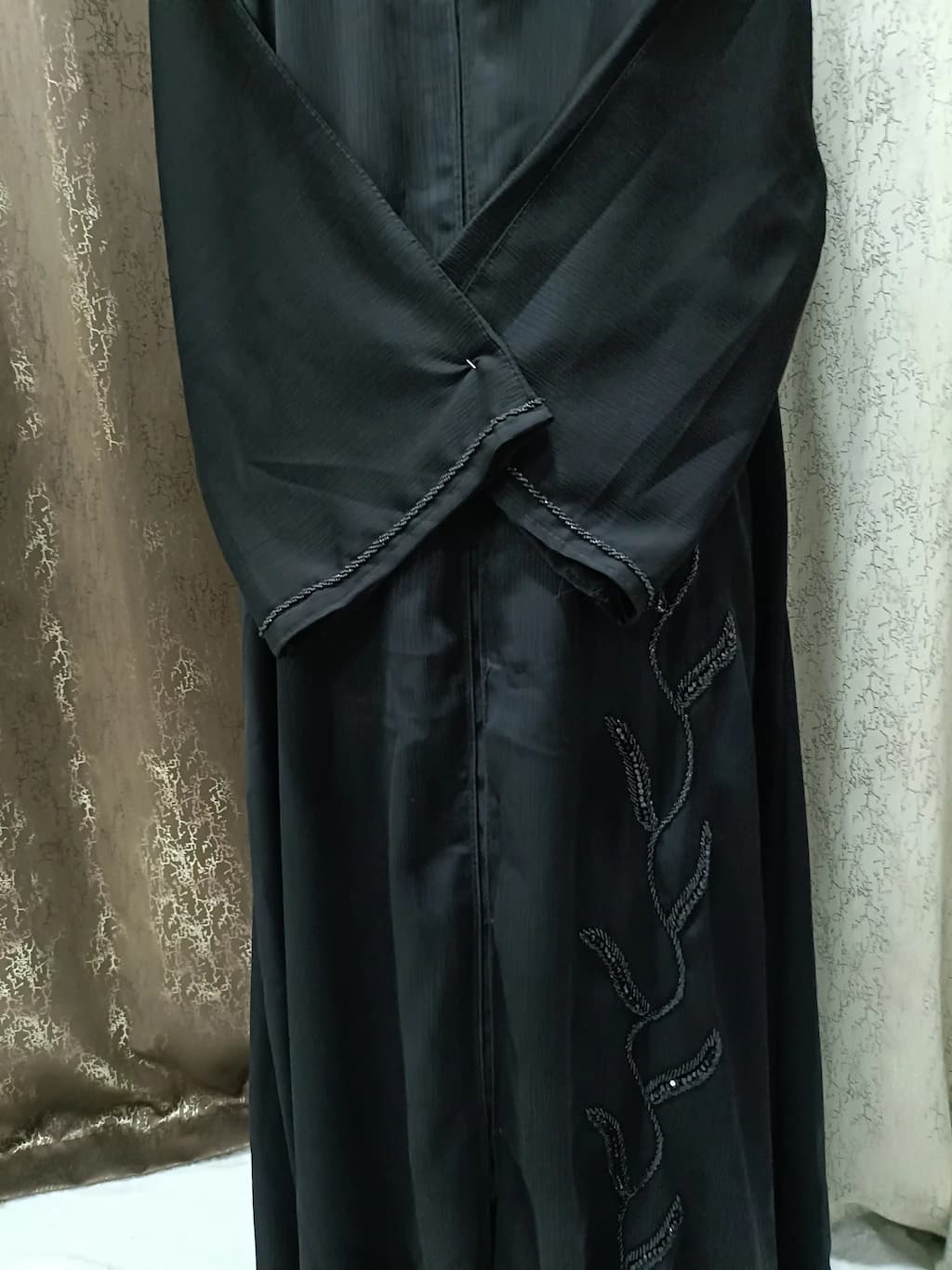 Front Open Full Length Handwork Black Abaya thumbnail 3