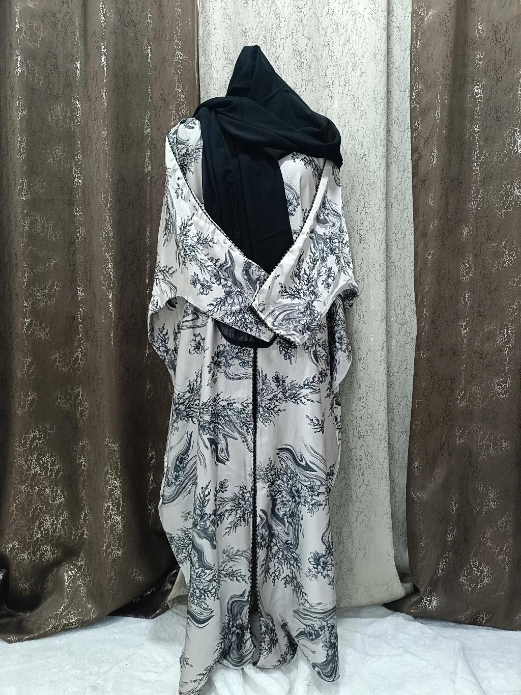 Beige Cream Front Open Digital Printed Dubai Style Kaftan Abaya